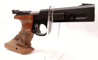 halbautomatische Pistole FAS - 602 - Note 3  - ital. Sportpistole mit innenliegendem Steckmagazin, Formgriff für Rechtshänder Größe M, technisch Top, optisch 3, einstellbarer Matchabzug