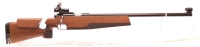 Einzellader Büchse Haenel - Mod. 900 - Note 2  - seltene DDR Einzelladerwaffe mit Anschützdiopter, verstellbarer Schaftbacke und Schaftkappe, professionell reparierter Schafteinriss, schwarze UIT Schiene, Punzierung optisch Note 2