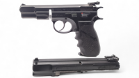 halbautomatische Pistole Brünner Waffenwerke - M75 - Note 2  - beliebte Einstiegspistole für Sportschützen aber auch für Fortgeschrittene Schützen, mit Wechselsystem "Kadet" im Kal. 22lr, schwarze Gummigriffschalen, beide Systeme mit LPA-Mikrometervisieru
