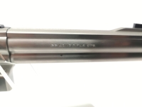 Revolver Smith & Wesson - 617 - Note 2  - beliebter KK-Revolver mit 6-Schuss-Trommel, Schichtholzgriff lackiert (orig. Smith & Wesson), beidhändige Nutzung möglich, breitem Hahn und Abzugszüngel, verstellbarer Kimme (Höhe und Seite), Balkenkorn, in stainl