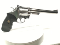 Revolver Smith & Wesson - 629-3 - Note 2  - Großkaliberrevolver mit 8 3/8 Zoll - Lauf von Smith & Wesson, stainless, mit Pachmayer Gummisportgriff (Fingermulden, beidhändige Nutzung möglich) und zusätzlichen originalen Holzgriffschalen von Smith & Wesson 