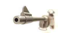 halbautomatische Büchse Ruger - Mini 14 Ranch Rifle - Note 2  - sehr gut erhaltene halbautomatische Büchse RUGER Mini 14, auch Ranch Rifle genannt, Kal. .223 Remington, Holzschaft, Metallschaftkappe, in silber gehaltenes System und Lauf, Drehkimme und Kor