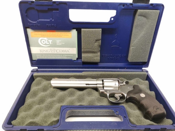 Revolver Colt - King Cobra - Note 2  - hochwertiger 6"-Sportrevolver aus dem Hause COLT, Modell KING COBRA, mit orangefarbenem Korn, verstellbarer Kimme, Gummigriffschalen mit Fingermulden f. beidhändige Nutzung, breitem Hahn und Abzugszüngel, stainless g