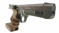 halbautomatische Pistole Baikal - IJ35 - Note 3  - russische Sportpistole mit sehr guten Schußeigenschaften, mit Morini Sportgriff f. Rechtshänder, Größe L, Brünierung leicht berieben, alles typisch russisch robust, Abzug plus Abzugszüngel einstellbar, St