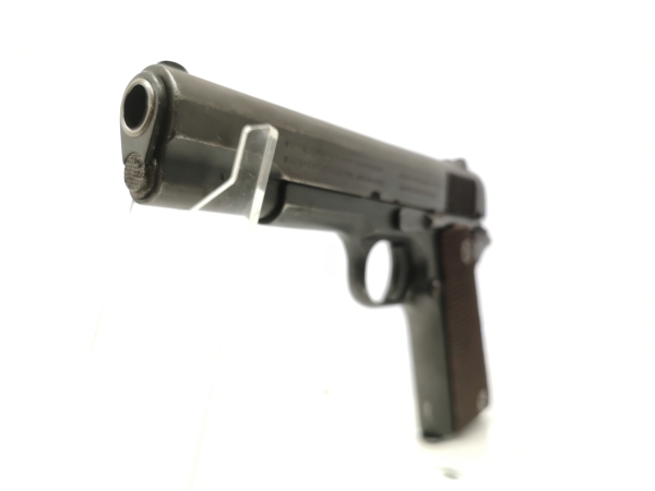halbautomatische Pistole Colt - 1911 Commercial - Note 2  - Sammlerwaffe, Colt 1911 Commercial, Beschriftung / Stempel (sihe Stempel), g&uuml;ltiger Beeschu&szlig;, Bakelit Griffschalen, nicht nummerngleich aber sehr guter gepflegter Zustand, Waffen-Nr. C45900, Waff