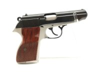 halbautomatische Pistole FEG - PA63 - Note 2  - beliebter ungarischer Walther PP-Nachbau, Kal. 9mm Makarow, mit Holzgriffschalen und zus&auml;tzlichem Paar Kunststoffgriffschalen, beidh&auml;ndige Nutzung, ideal als Fangschusswaffe, technisch einwandfrei, optisch N