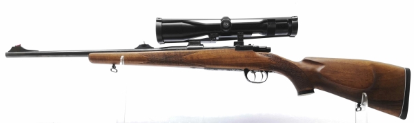 Repetierbüchse Zastava - ohne - Note 2  - schöner Jagdrpetierer mit Zielfernrohr von DOCTER, unbeleuchtet, massive Gummischaftkappe, gekröpfter Gammerstämgel, Glas und Waffe im gepflegten Zustand, Note 2-2,5, technisch einwandfrei, Riemenbügelösen, deutsc