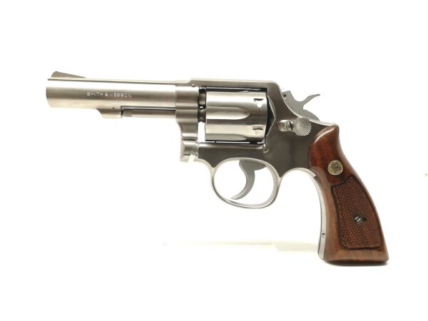 Revolver Smith & Wesson - 64-3 - Note 2  - f&uuml;hriger Revolver f. Fangschu&szlig; oder auch zum sportlichen Schie&szlig;en, 4" Lauf (100mm), stainless, Holzgriffschalen f. beidh&auml;ndige Nutzung, Korn vom Vorbesitzer farblich markiert, Visierung &uuml;ber Rahmen und Korn, Kal.