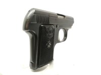 halbautomatische Pistole Astra - Firecat - Note 2  - Tascehnpistole ASTRA Firecat im Kal. 6,35mm Browning aus Sammlungsaufl&ouml;sung, Zustand Note 2 (gut), gepflegt, mit Bakelitgriffschalen, Sicherung links, Steckmagazin, spanischer Beschuss, Handballensicher
