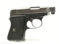 halbautomatische Pistole CZ Uhersky Brod - Mod. 92 - Note 3  - tschechische Taschenpistole CZ Mod. 92 aus Sammlungsaufl&ouml;sung im Kal. 6,35mm Browning, mit schwarzen Bakelitgriffschalen, Steckmagazin, verstecktem Hahn, Br&uuml;nierung leicht berieben, sonst tech