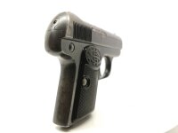 halbautomatische Pistole Haenel - Mod. 1 - Note 3  - kleine Taschenpsitole aus dem Hause Haenel Suhl, Kal. 6,35mm Browning, Sammlungsaufl&ouml;sung, Bakelit-Griffschalen mit "SH" Logo, leichte Rostn&auml;rbchen am Schlitten, sonst im guten Zustand, Note 3 reinoptis