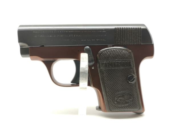 halbautomatische Pistole Unique - Modell 10 - Note 3  - franz&ouml;sische Taschenpistole "Unique", Mod. 10, &auml;hnlich der FN 1906 Browning, hier aus Sammlerhand, mit br&auml;unlich lackiertem Griffst&uuml;ck und schwarzem Schlitten (bi-color), Zustand optisch Note 3 (alte