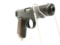 halbautomatische Pistole Deutsche Werke - Ortgies - Note 2  - handliche Taschenpistole aus Erfurt, bekannt unter dem Namen Ortgies, Kal. 6,35mm, mit Holzgriffschalen und Handballensicherung, goldfarbenes Logo auf den Griffschalen, Br&uuml;nierung im gutem Zust