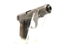 halbautomatische Pistole Deutsche Werke - Ortgies - Note 3  - handliche Taschenpistole aus Erfurt, bekannt unter dem Namen Ortgies, Kal. 6,35mm, mit Holzgriffschalen und Handballensicherung, goldfarbenes Logo auf den Griffschalen, Br&uuml;nierung am Schlitten 