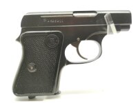 halbautomatische Pistole CZ Uhersky Brod - Mod. 92 - Note 2  - tschechische Taschenpistole CZ Mod. 92 aus Sammlungsaufl&ouml;sung im Kal. 6,35mm Browning, komplett in schwarz, mit schwarzen Kunststoffgriffschalen mit CZ-Logo, Steckmagazin, verstecktem Hahn, te