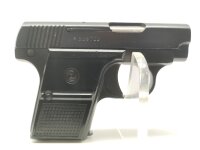 halbautomatische Pistole CZ Uhersky Brod - Mod. Z - Note 2  - tschechische Taschenpistole von CZ, Modell "Z", Kal. 6,35mm Browning, schwarze Kunststoffgriffschalen mit CZ Logo, aus Sammlung, guter Erhaltungszustand, Lauf top, mit Steckmagazin, technisch e