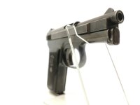 halbautomatische Pistole Mauser - 1910/14 - Note 3  - Mauser Taschenpistole Mod. 1910/14 im Kal. 6,35mm Browning aus Sammlungsaufl&ouml;sung, Waffe mit leichten Rostn&auml;rbchen am Griffst&uuml;ck, mit Bakelitgriffschalen, Beschriftung wei&szlig; ausgelegt, Waffe im altersty