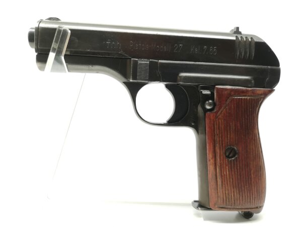 halbautomatische Pistole CZ Uhersky Brod - fnh 27 - Note 2  - tschechische Pistole der Wehrmacht mit Abnahmestempel, Modell CZ 27 (auch vz27) in der fnh-Variante, nachgefertigte Bakeltgriffschale (verm. Nicht original) in braun, kein g&uuml;ltiger BESCHUSS, We