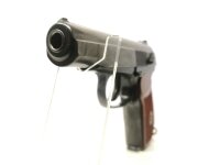 halbautomatische Pistole Izhevsk - Makarov - Note 2  - sehr sch&ouml;ne originale Izhmash Makarov, Beschu&szlig; 1987, Griffschalen aus Bakelit mit "Stern", offene Visierung (Gebrauchsvisierung) mit Kimme und Korn, guter gepflegter Zustand, bisher lediglich zum Fang