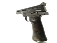 halbautomatische Pistole Smith & Wesson - 22A Target - Note 2  - KK-Sportpistole mit massivem 145mm langem Lauf aus dem Hause Smith & Wesson, verstellbare Kimme eingelassen in einer Picatinnyschiene, Steckmagazin, Schichtholz-Formgriffschalen mit Fingerau