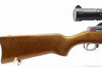 halbautomatische B&uuml;chse Ruger - Ranch Rifle Mini 14 - Note 2  - sehr gut erhaltene halbautomatische B&uuml;chse RUGER Mini 14, auch Ranch Rifle genannt, Kal. .223 Remington, Holzschaft, Metallschaftkappe, in silber gehaltenes System und Lauf, Drehkimme und Kor