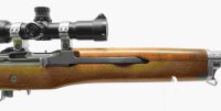 halbautomatische B&uuml;chse Ruger - Ranch Rifle Mini 14 - Note 2  - sehr gut erhaltene halbautomatische B&uuml;chse RUGER Mini 14, auch Ranch Rifle genannt, Kal. .223 Remington, Holzschaft, Metallschaftkappe, in silber gehaltenes System und Lauf, Drehkimme und Kor
