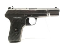 halbautomatische Pistole Norinco - 213 - Note 3  - halbautomatische Pistole, 110mm Lauf, feste Kimme, Bakelitgriffschalen schwarz, beidh&auml;ndige Nutzung m&ouml;glich, Sicherung linksseitig, gepflegter Zustand, Abriebspuren am Metall, technisch in Ordnung, mit An