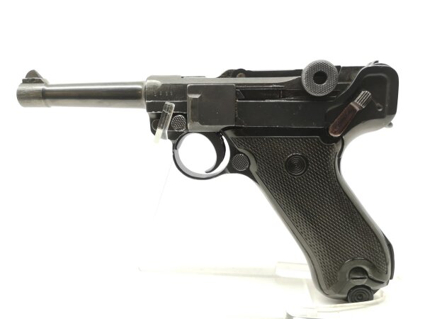 halbautomatische Pistole Mauser - P08 S42 - Note 2  - gut schie&szlig;ende (S&B 140grs. Subsonic) P 08 von Mauser Oberndorf, viele typische Nummern nicht sichtbar oder entfernt, somit nicht nummerngleich bzw. Nummerngleichheit nachweisbar, Schu&szlig;verhalten sehr g